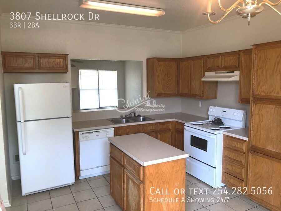 3807 Shellrock Dr - Photo 2 of 14