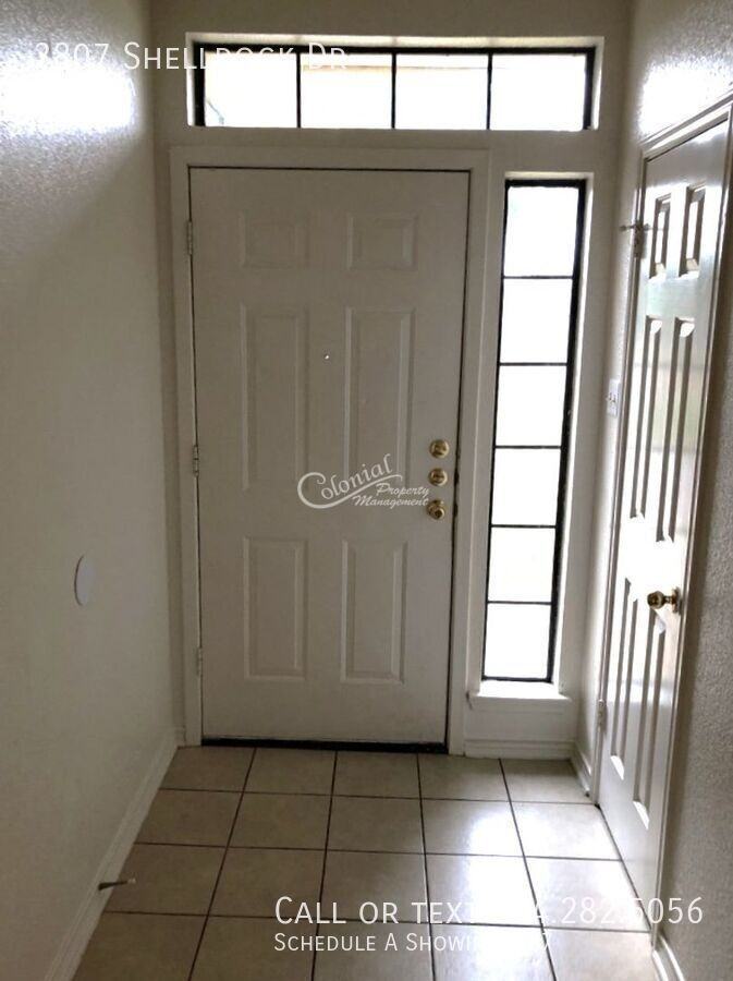 3807 Shellrock Dr - Photo 3 of 14