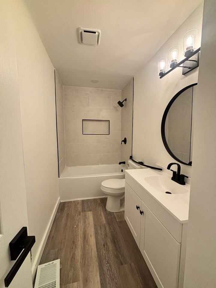 1015 Furman St #1 - Photo 2 of 7