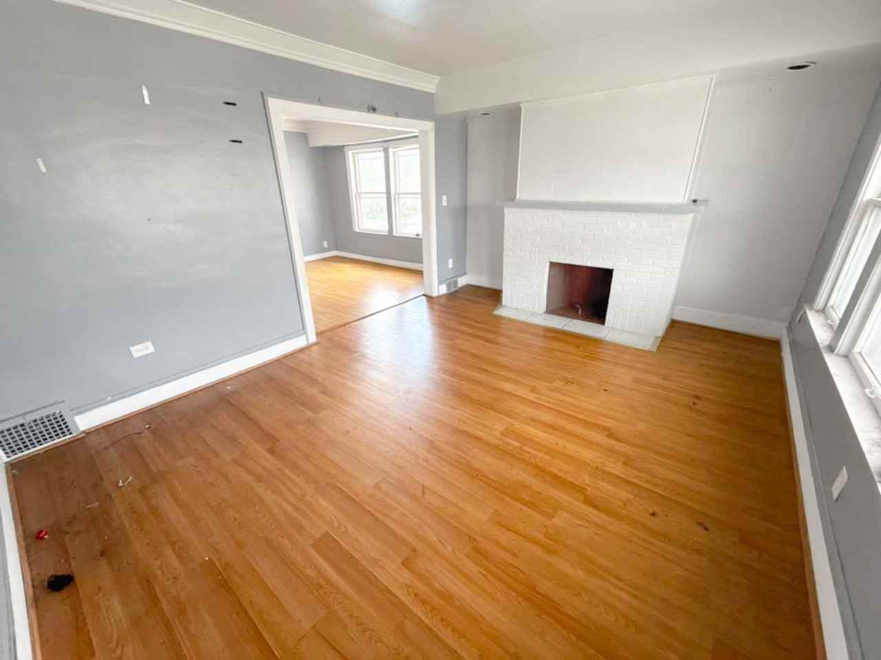 4822 E 84th St - Photo 2 of 17