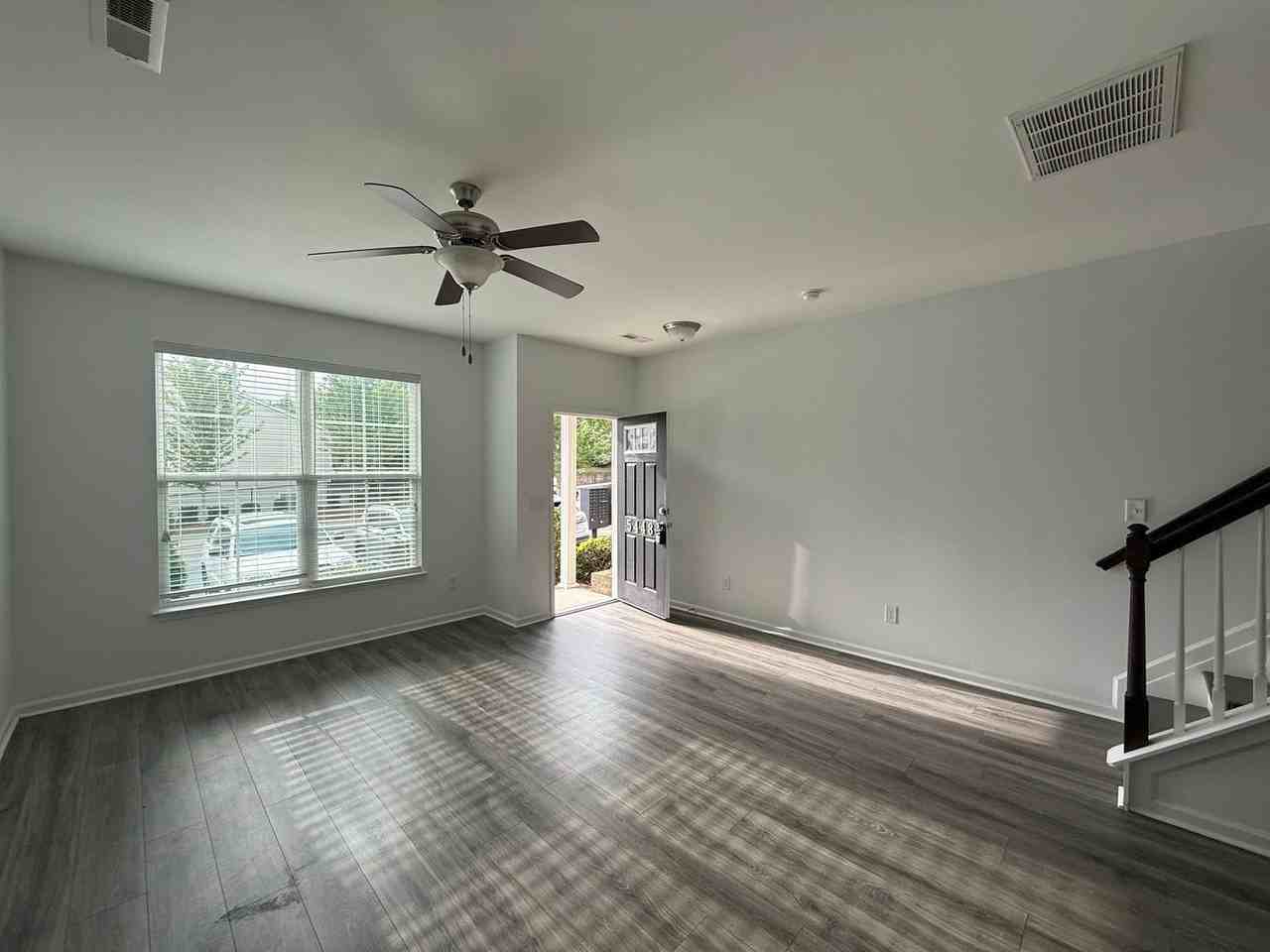 5448 Farm House Trl - Photo 4 of 21
