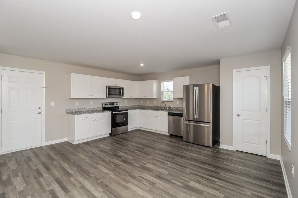 1739 Mary Ave - Photo 7 of 17