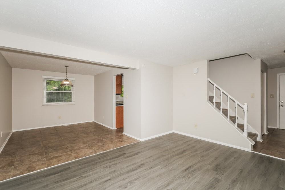 8931 Squire Ct - Photo 5 of 18