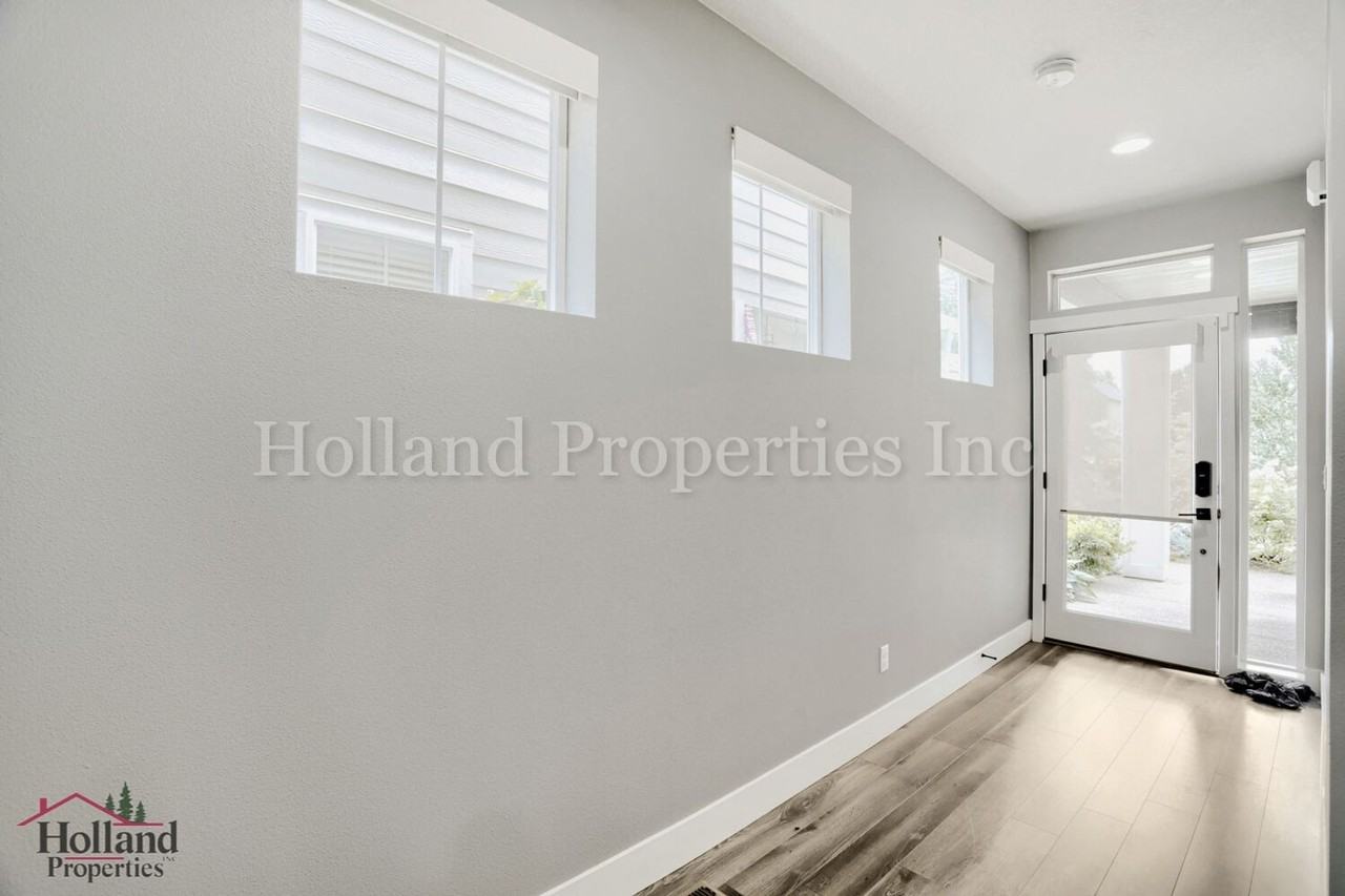 4352 Se Lone Oak St - Photo 4 of 29