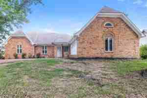 featured image of 1104 Fox Trace Cv