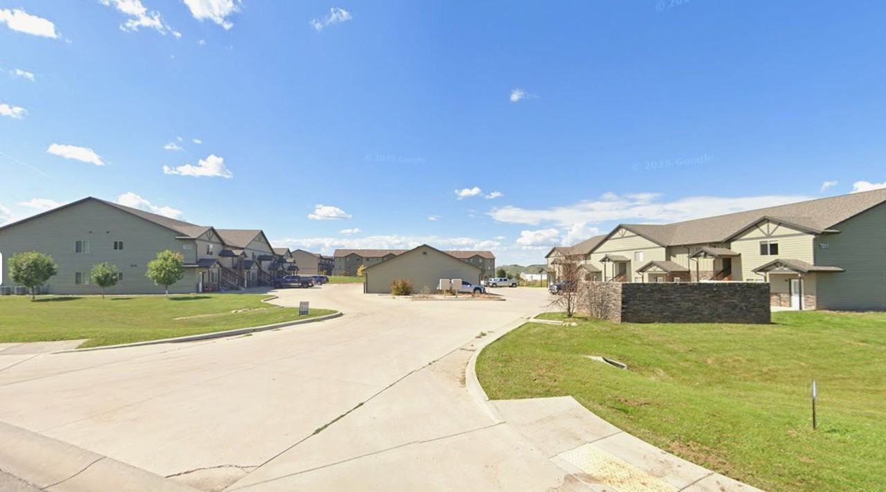 7051 Freedom Ln - Photo 2 of 43