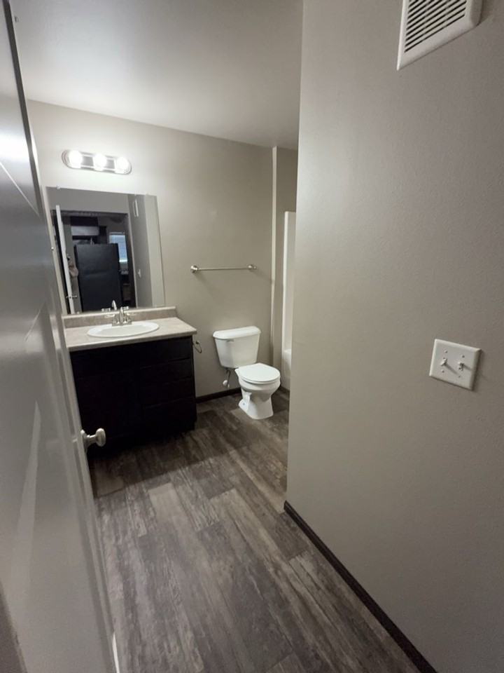 7051 Freedom Ln - Photo 6 of 43