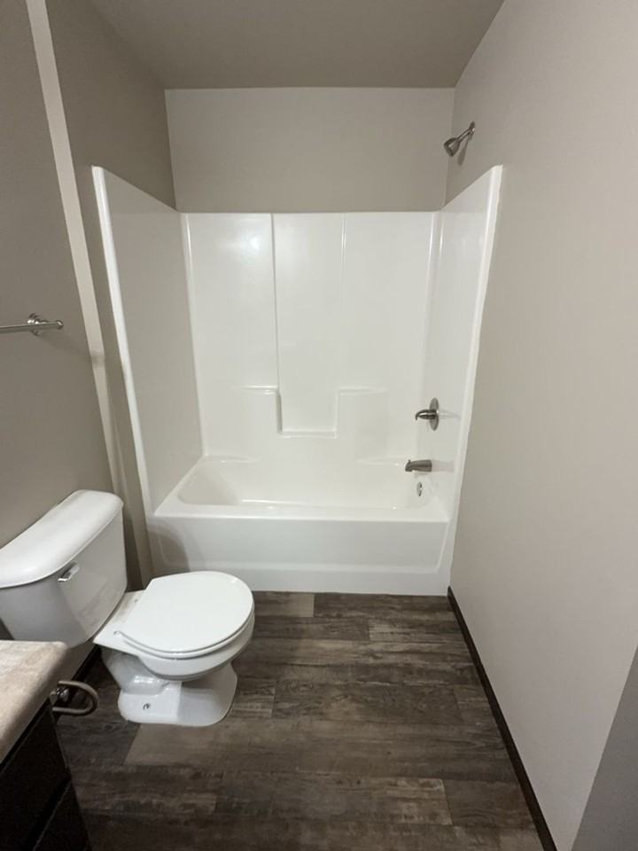 7051 Freedom Ln - Photo 7 of 43