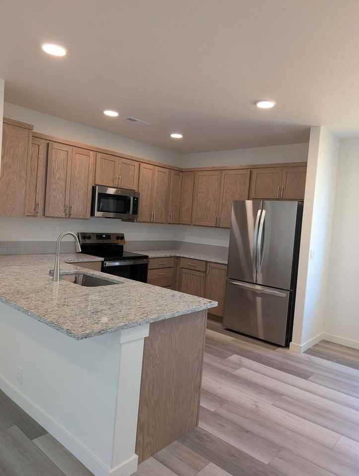 61073 Ne Unity Pl - Photo 5 of 33