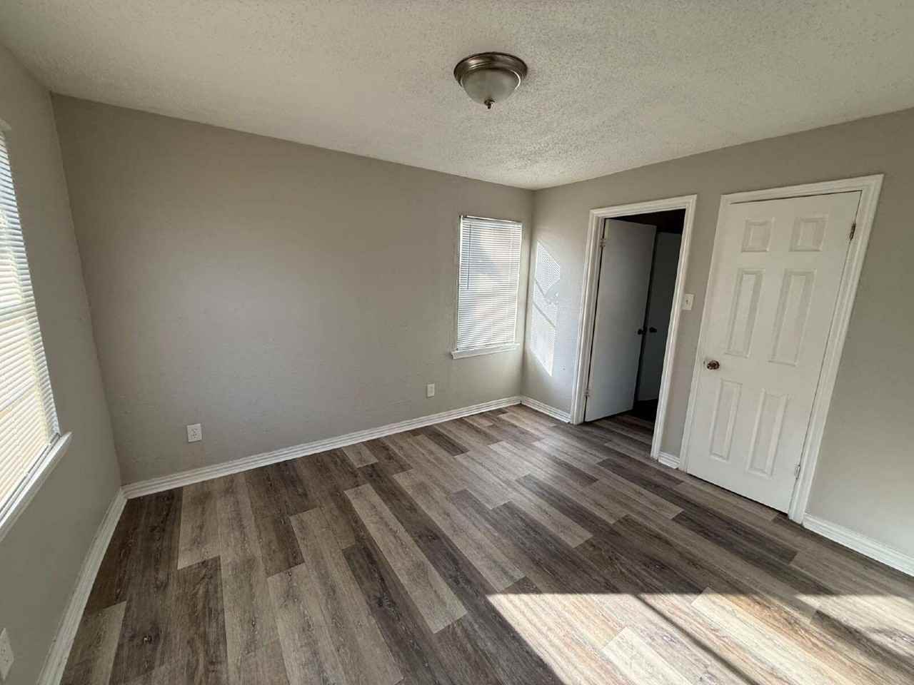 4522 Columbia Ave #2 - Photo 7 of 9