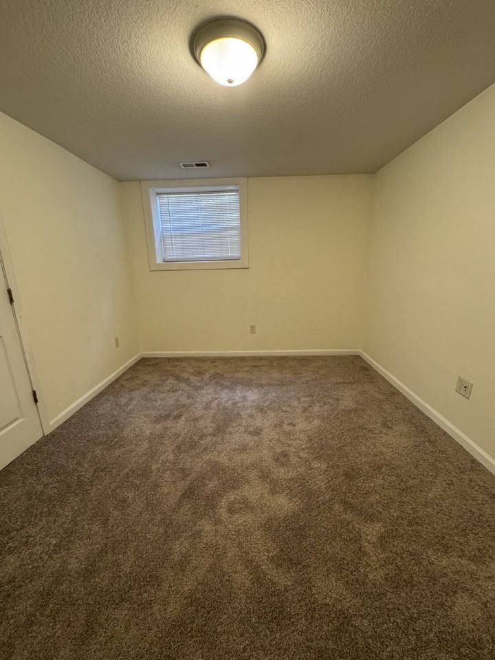 1416 Highland Ave #C - Photo 7 of 22