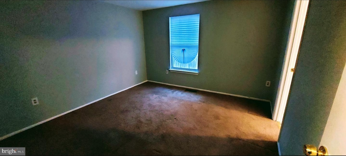 2561 Robinson Pl - Photo 3 of 12