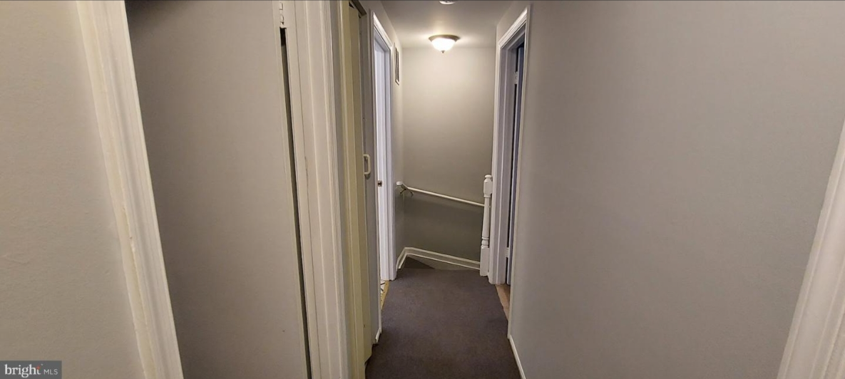 2561 Robinson Pl - Photo 5 of 12