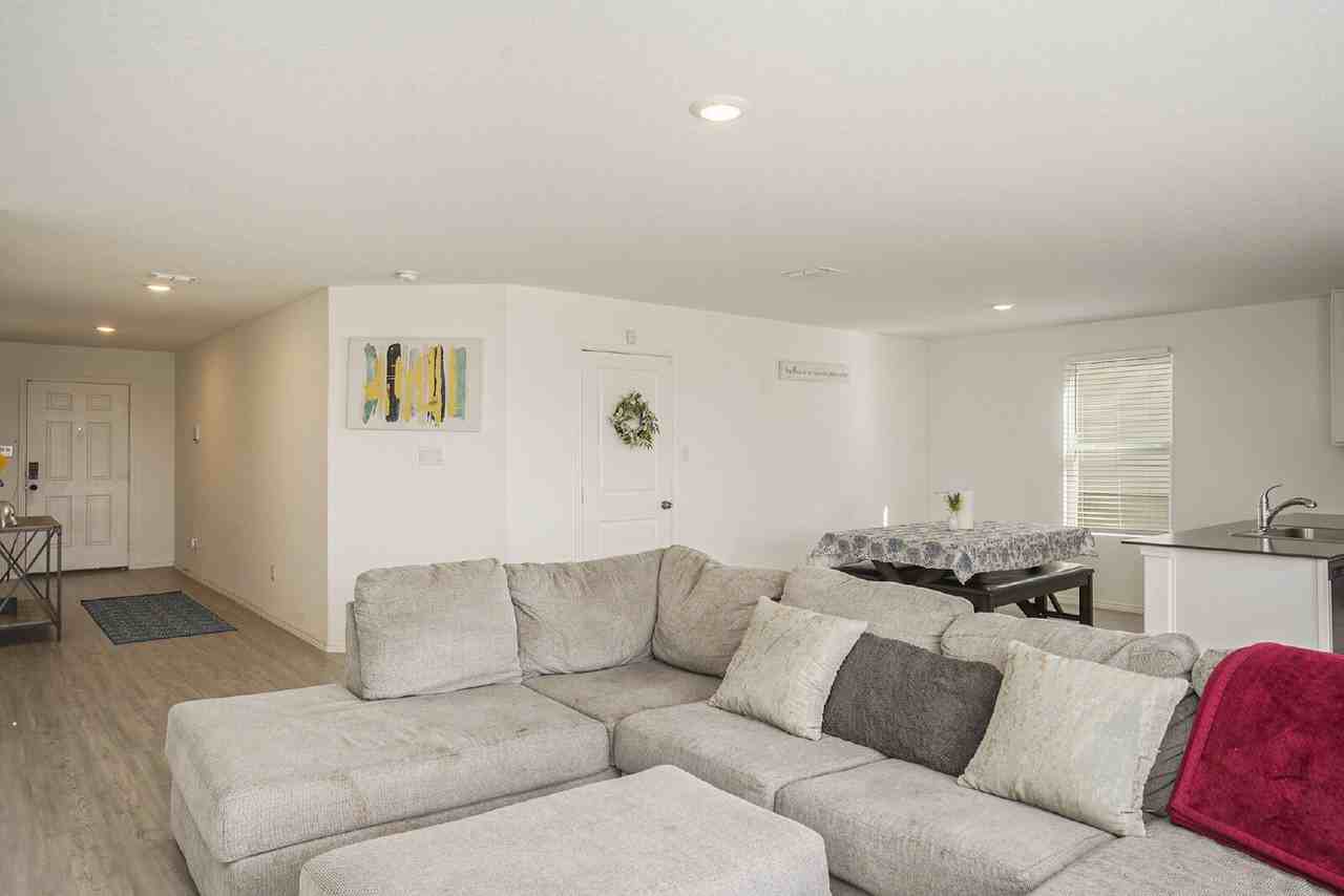 6668 Cibolo Spgs - Photo 3 of 19