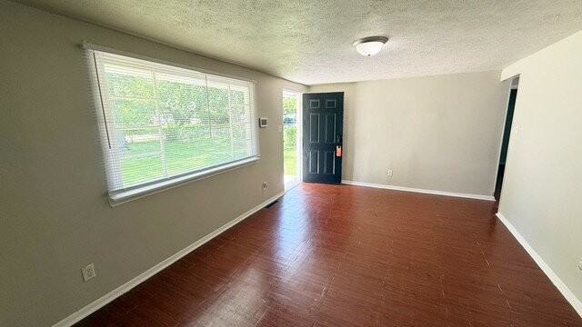 2059 N Priscilla Ave - Photo 3 of 11