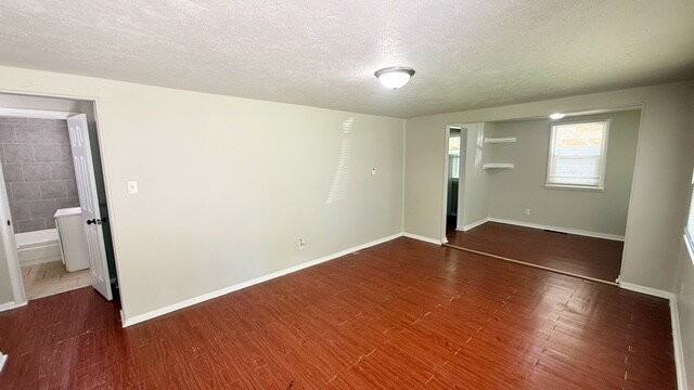 2059 N Priscilla Ave - Photo 4 of 11