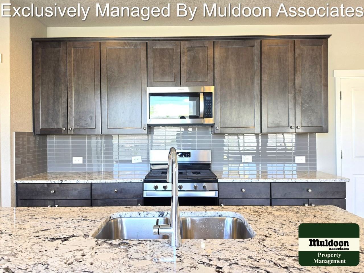 5830 Spring Breeze Dr - Photo 4 of 24