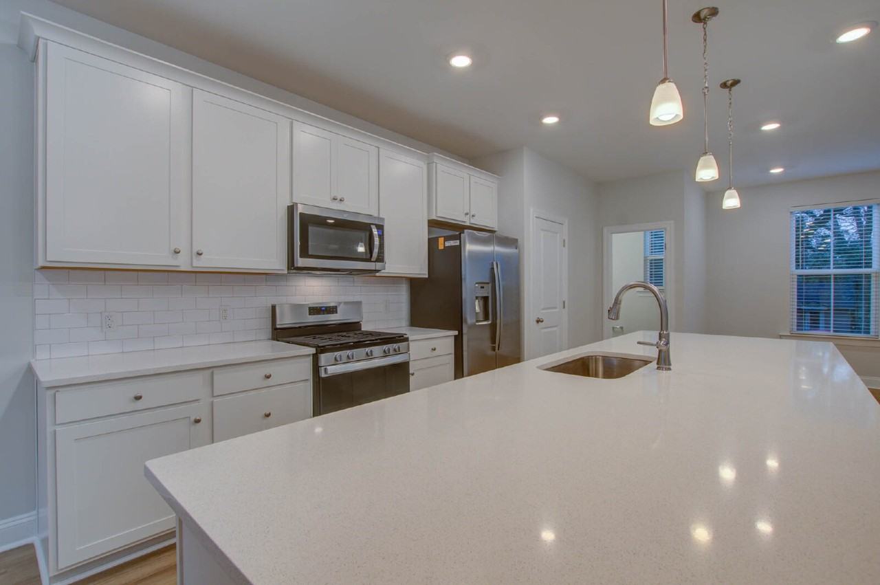 1237 Tice Ln - Photo 5 of 21