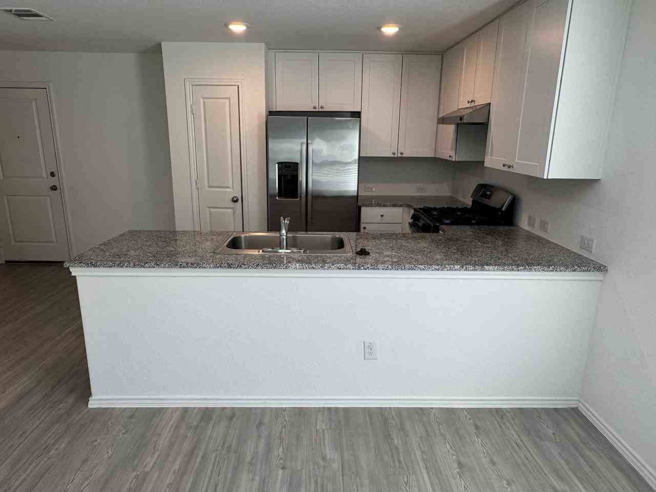 15111 Greenfield Ml - Photo 6 of 26