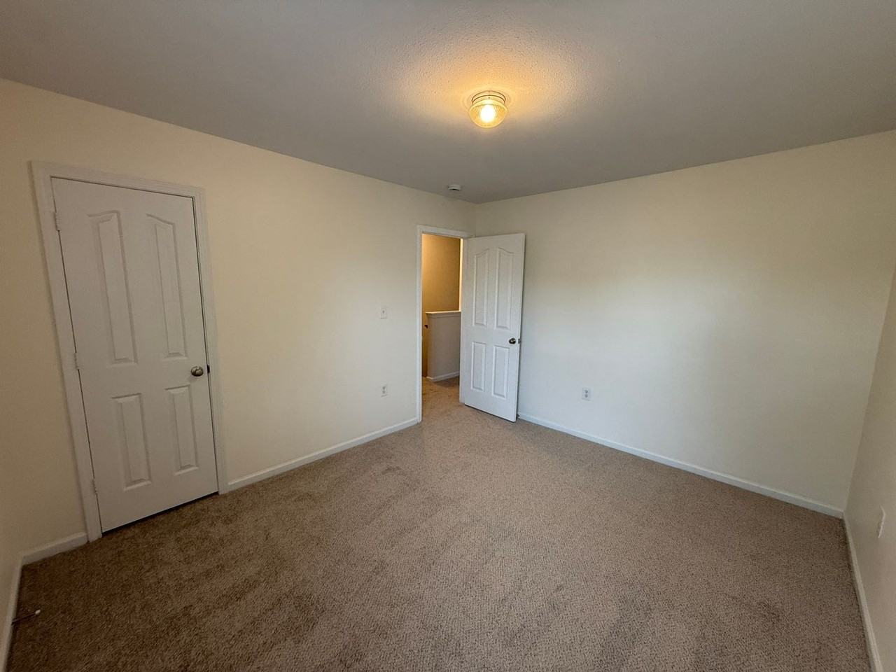 3928 Glory St - Photo 6 of 13