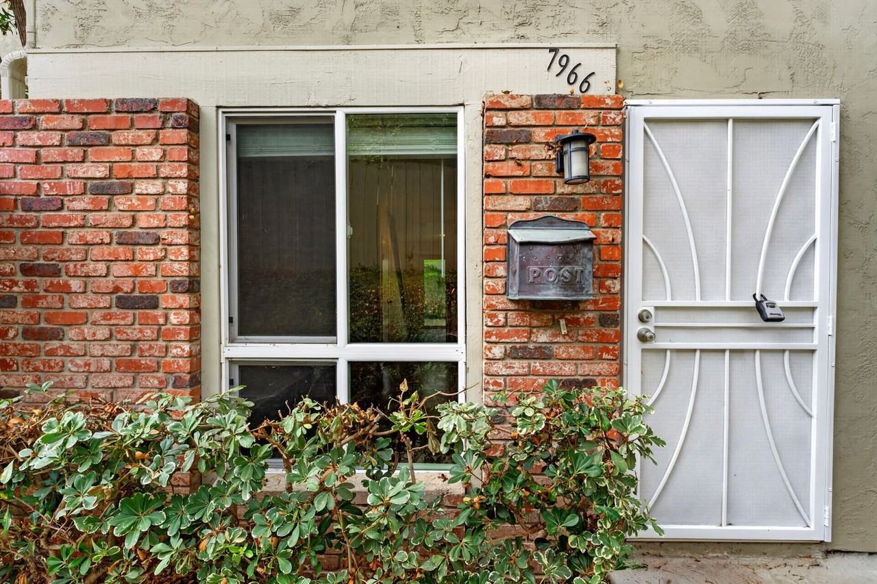 7966 Camino Kiosco - Photo 2 of 27