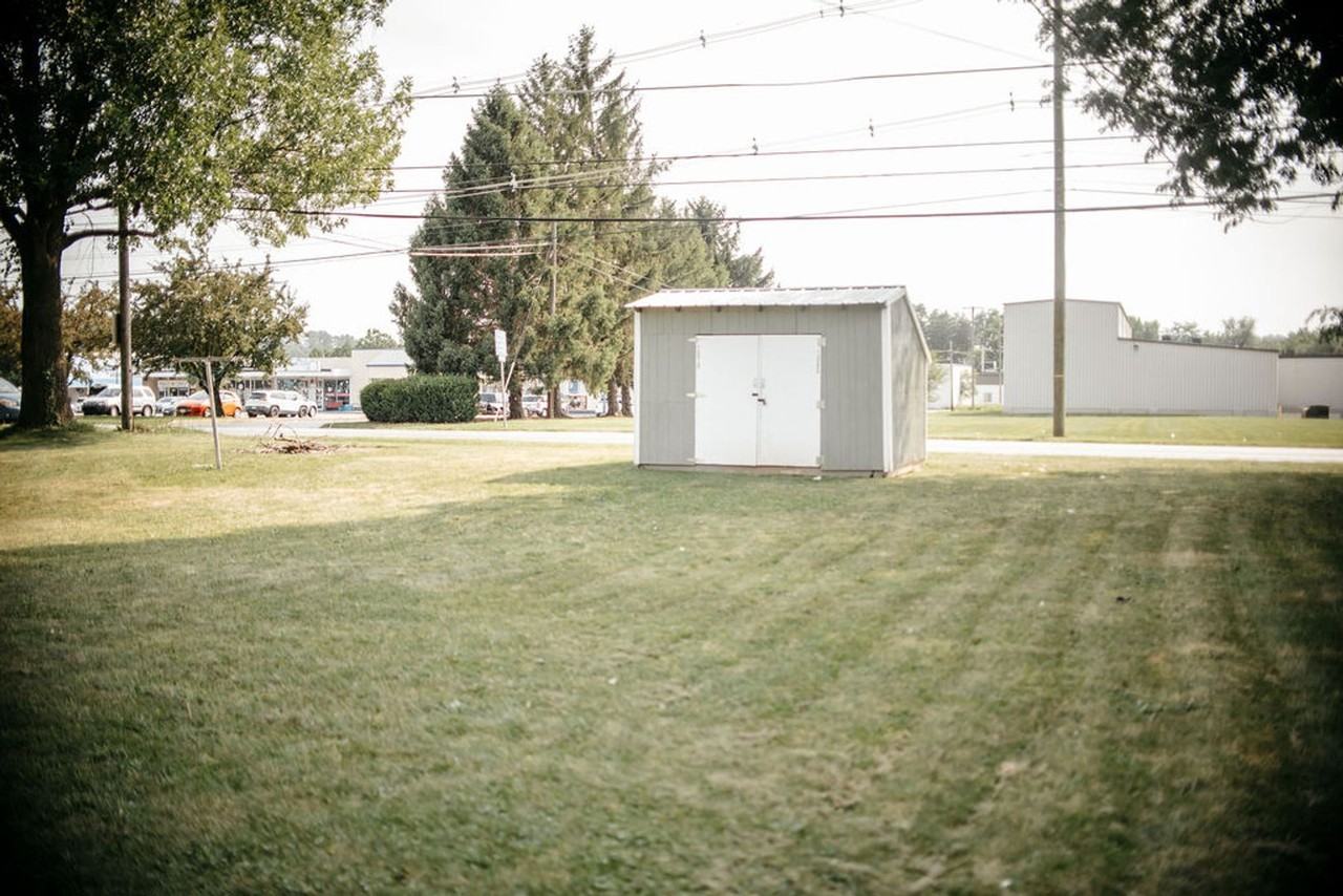 1080 Kelly Dr - Photo 2 of 19