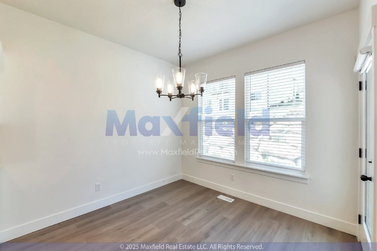 1451 N Sage Dr - Photo 7 of 34