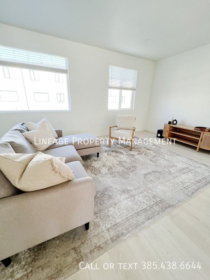 543 S 1040 W - Photo 6 of 6