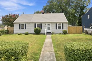 838 20th St - Photo 1 of 1