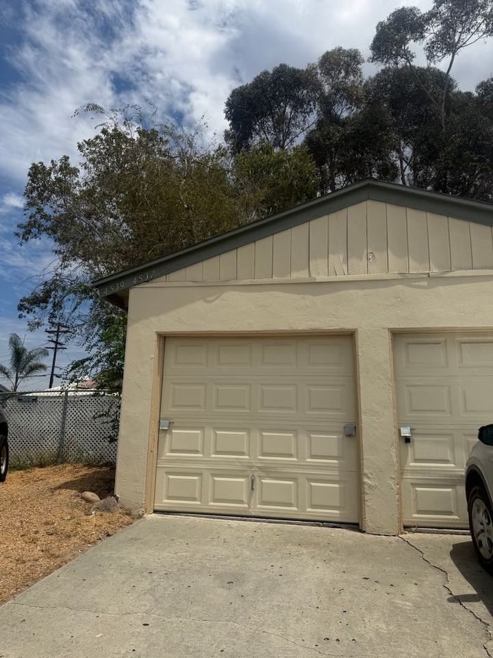 4539 Clairemont Dr - Photo 5 of 23