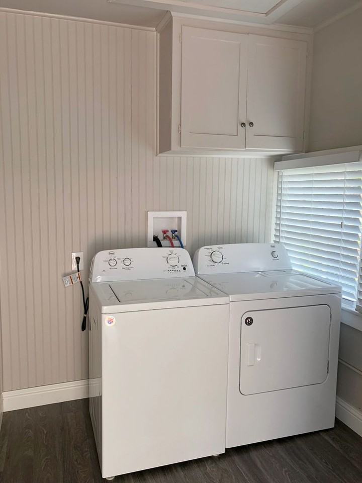 1027 West St - Photo 6 of 9