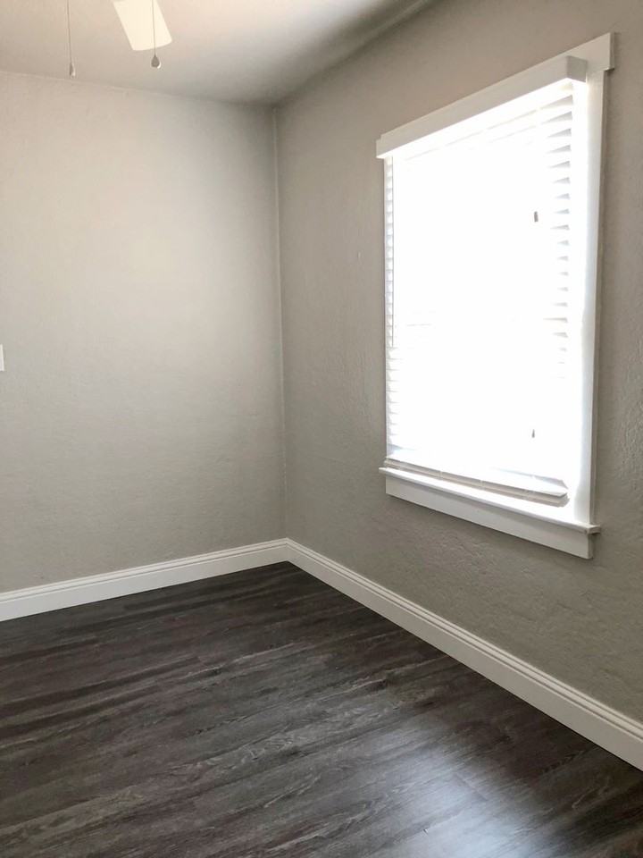 1027 West St - Photo 7 of 9