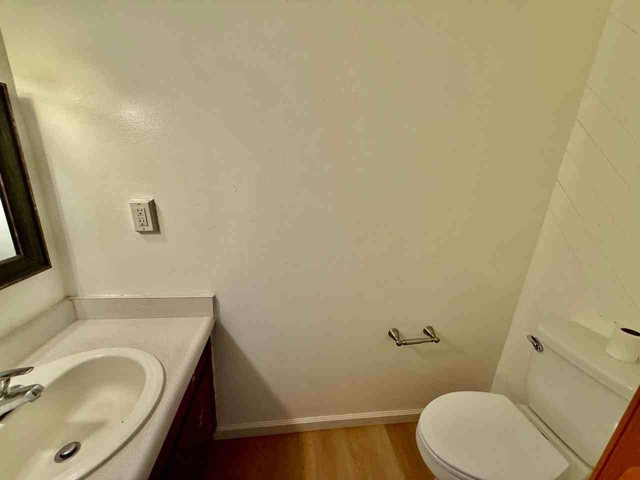 Hall St #134 - Photo 3 of 10