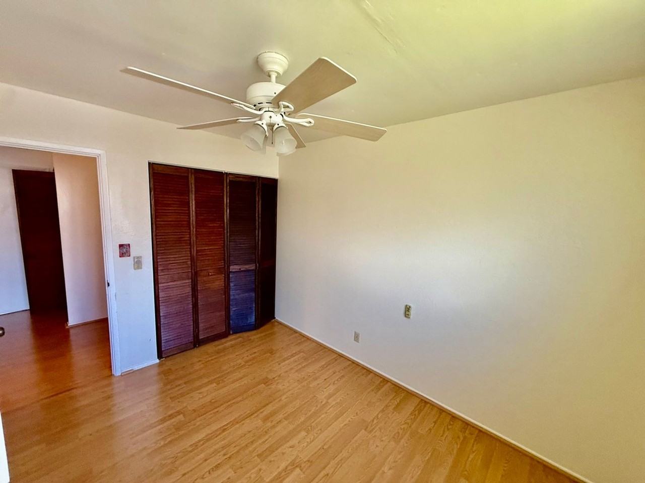 Hall St #134 - Photo 7 of 10