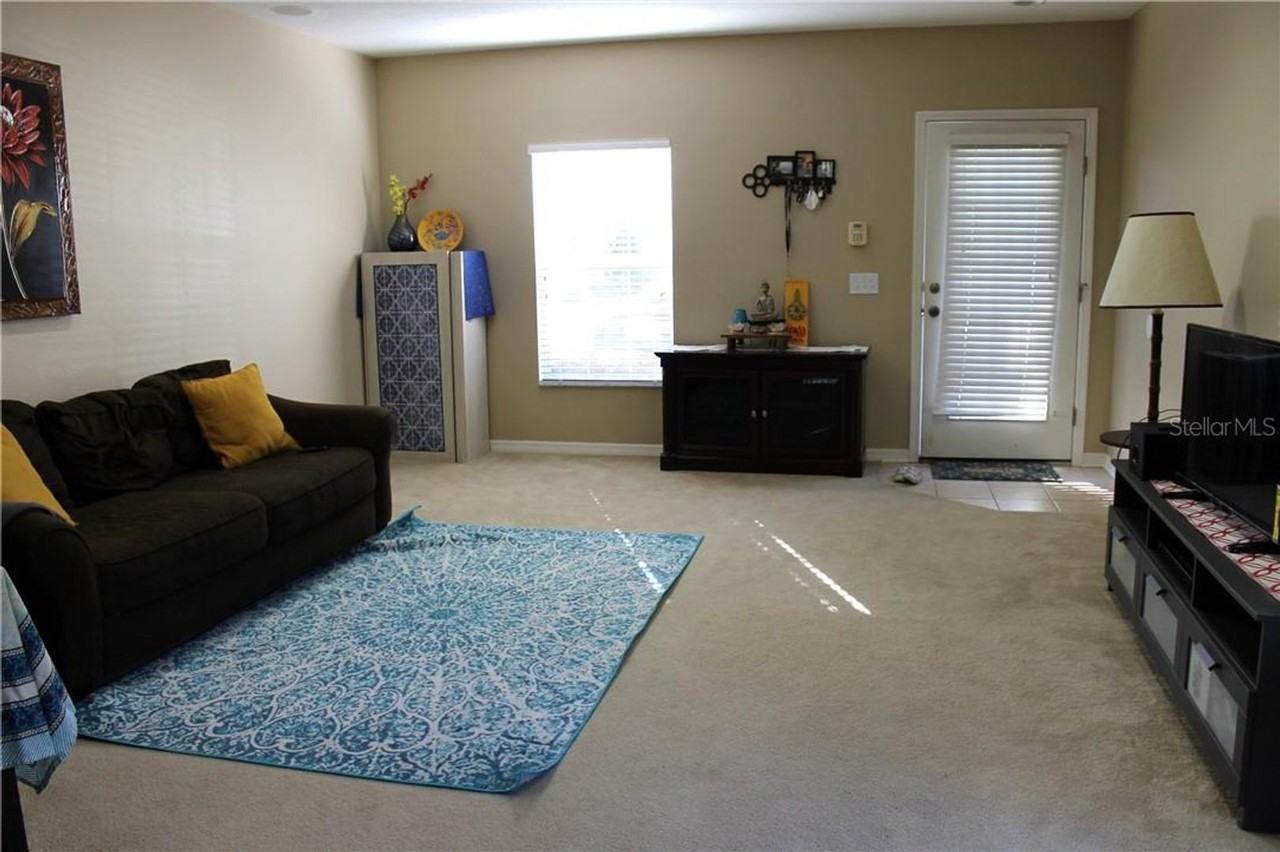 5815 Fishhawk Ridge Dr - Photo 3 of 10