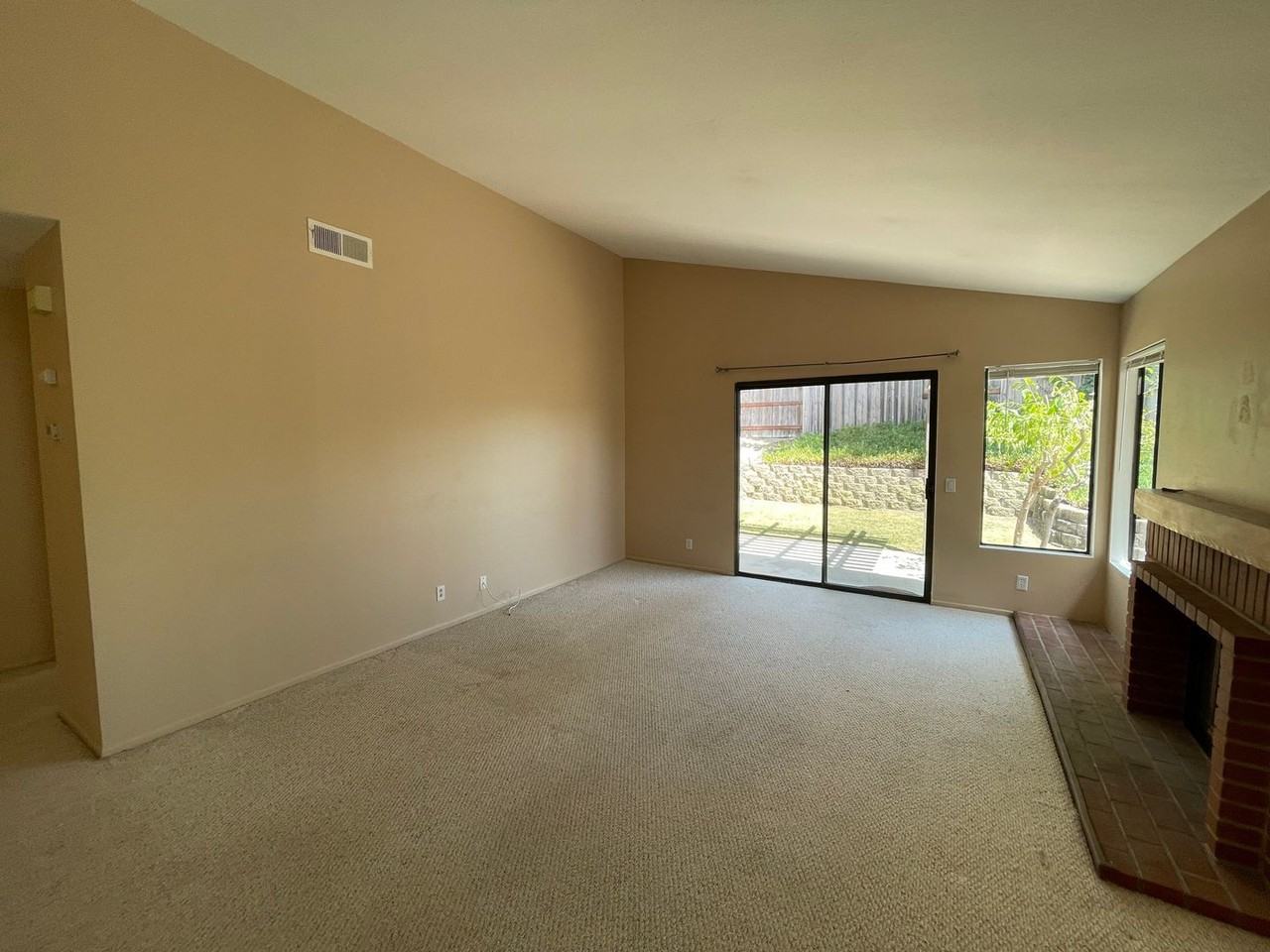 15943 Sunnyfield Pl - Photo 3 of 31