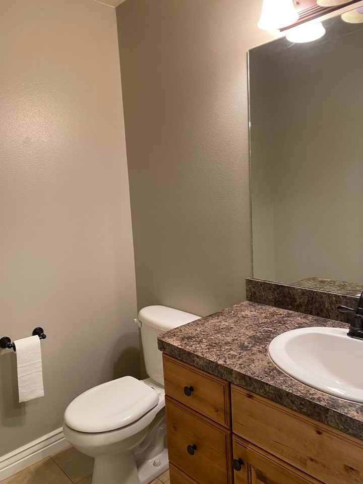 555 Countryside Ave - Photo 5 of 27