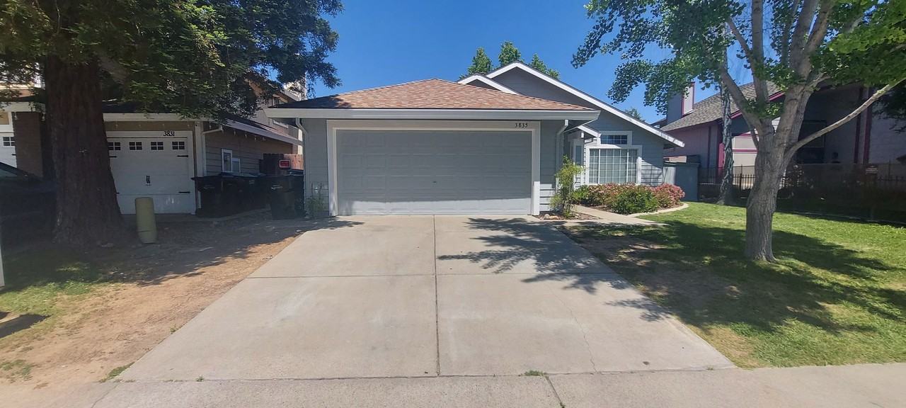 3835 Hunters Glen Pl - Photo 2 of 35