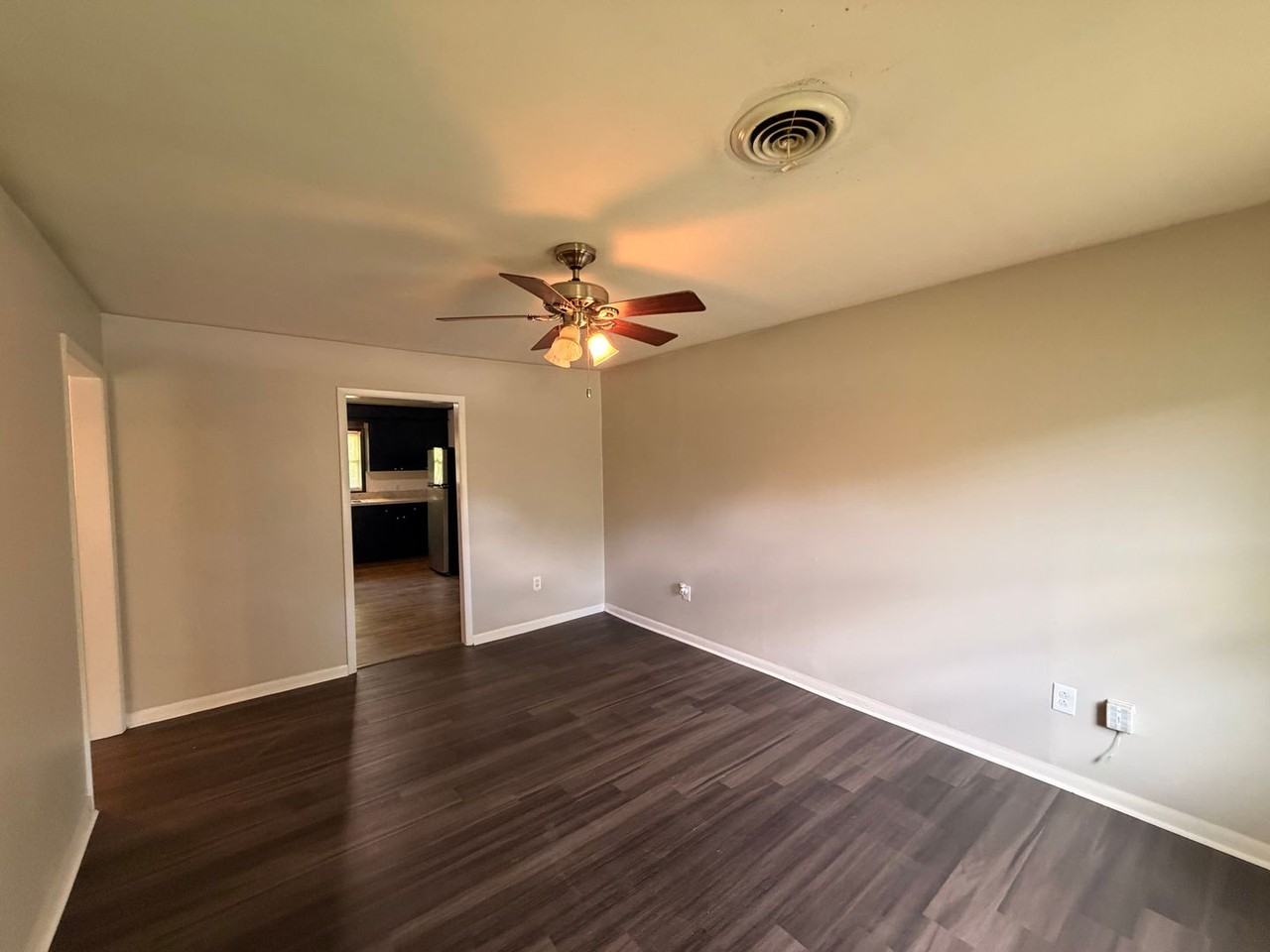 1706 Minerva Dr - Photo 2 of 13
