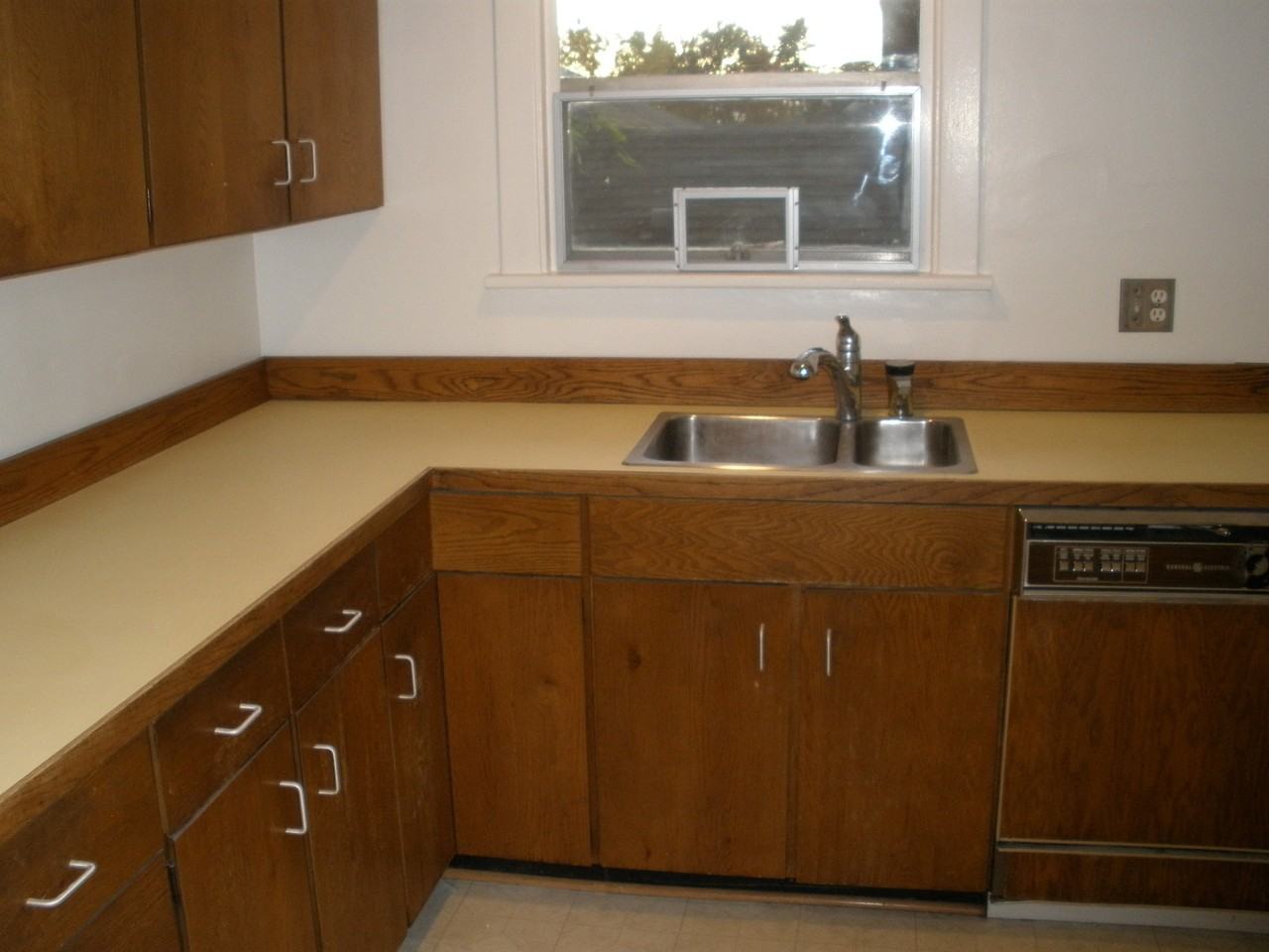 316 Ne Longwood Pl - Photo 3 of 14