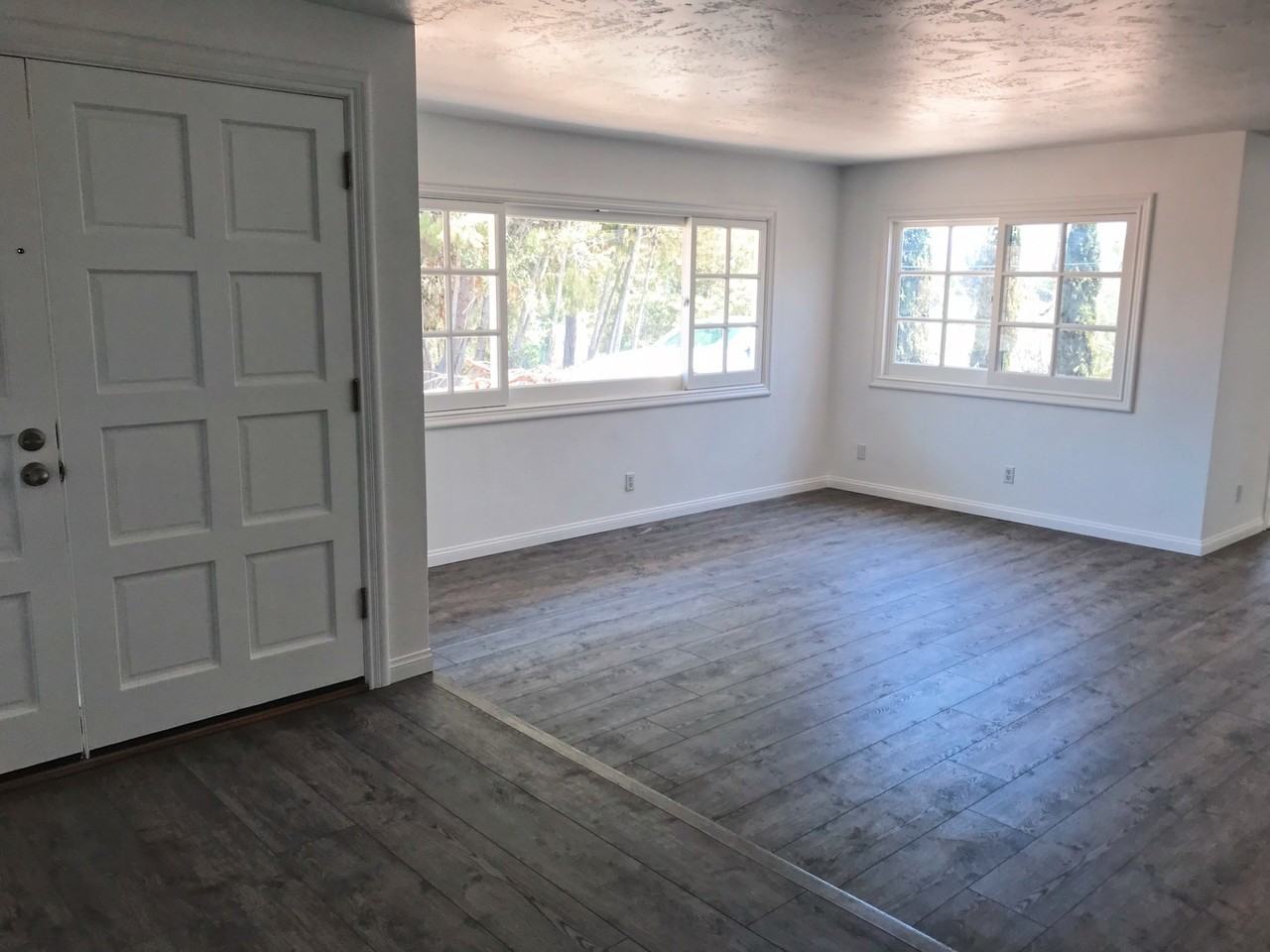 11768 Shadowglen Rd - Photo 2 of 26