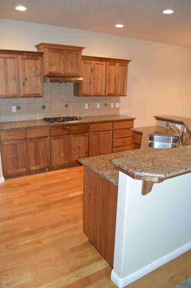 659 S Willow Spring Pl - Photo 4 of 12