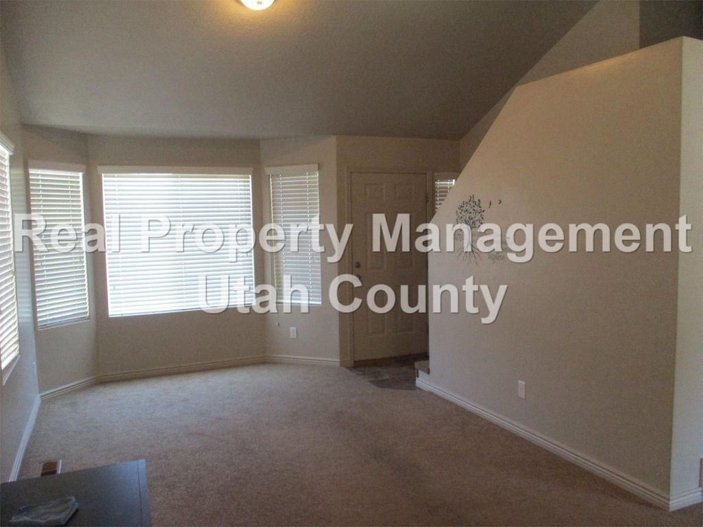 2021 E 1130 S - Photo 3 of 19
