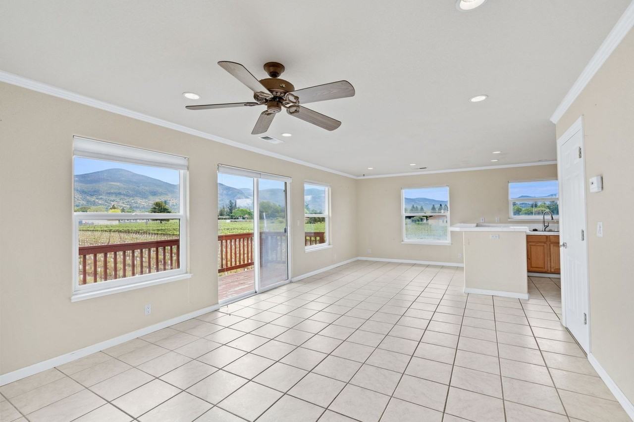 1291 Monticello Rd - Photo 4 of 28