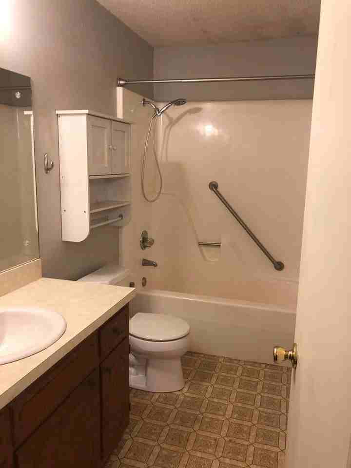 23 Hartwell Pl - Photo 4 of 10