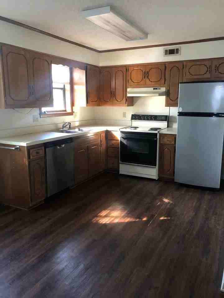 23 Hartwell Pl - Photo 7 of 10