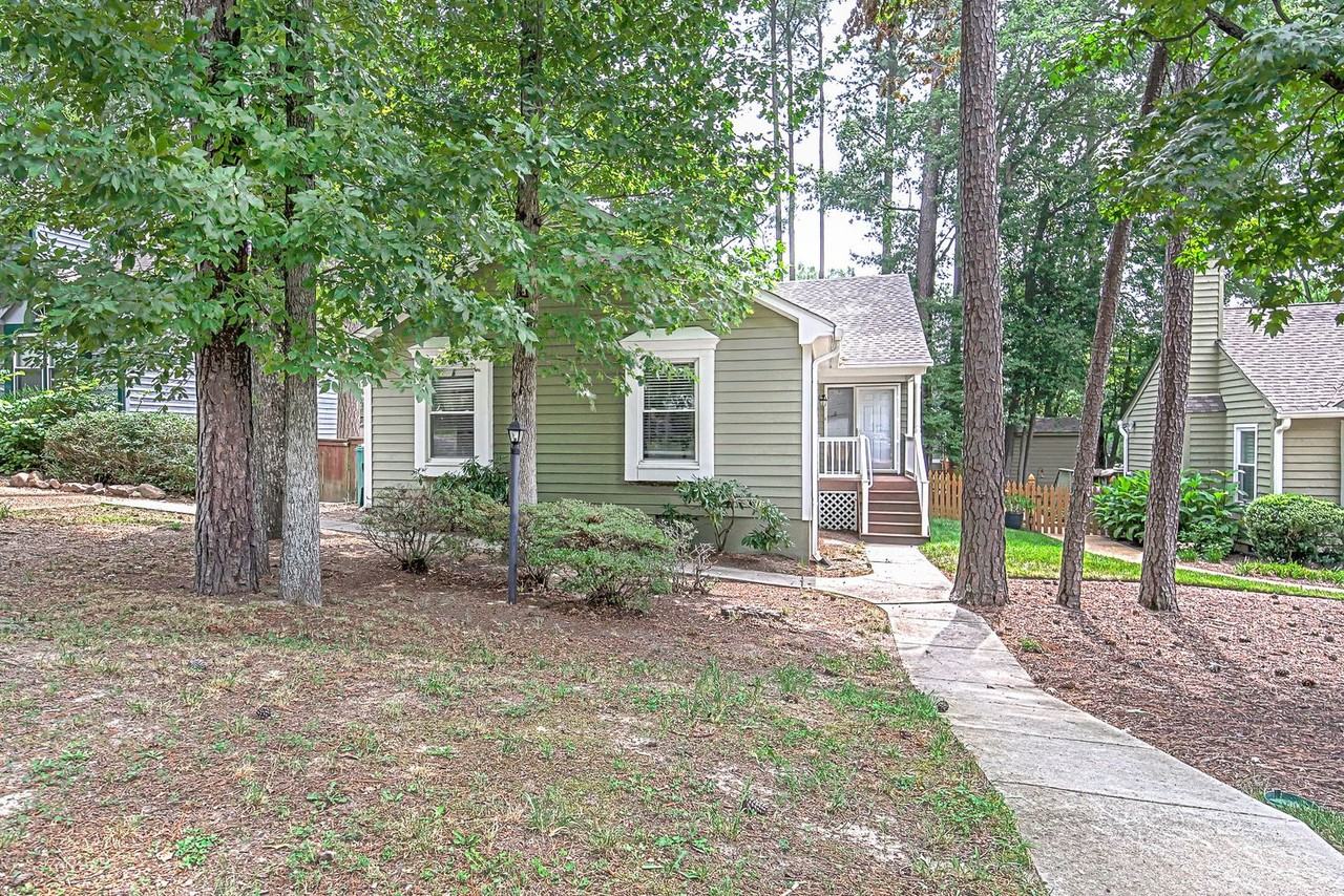 12933 Church Ct - Photo 2 of 30