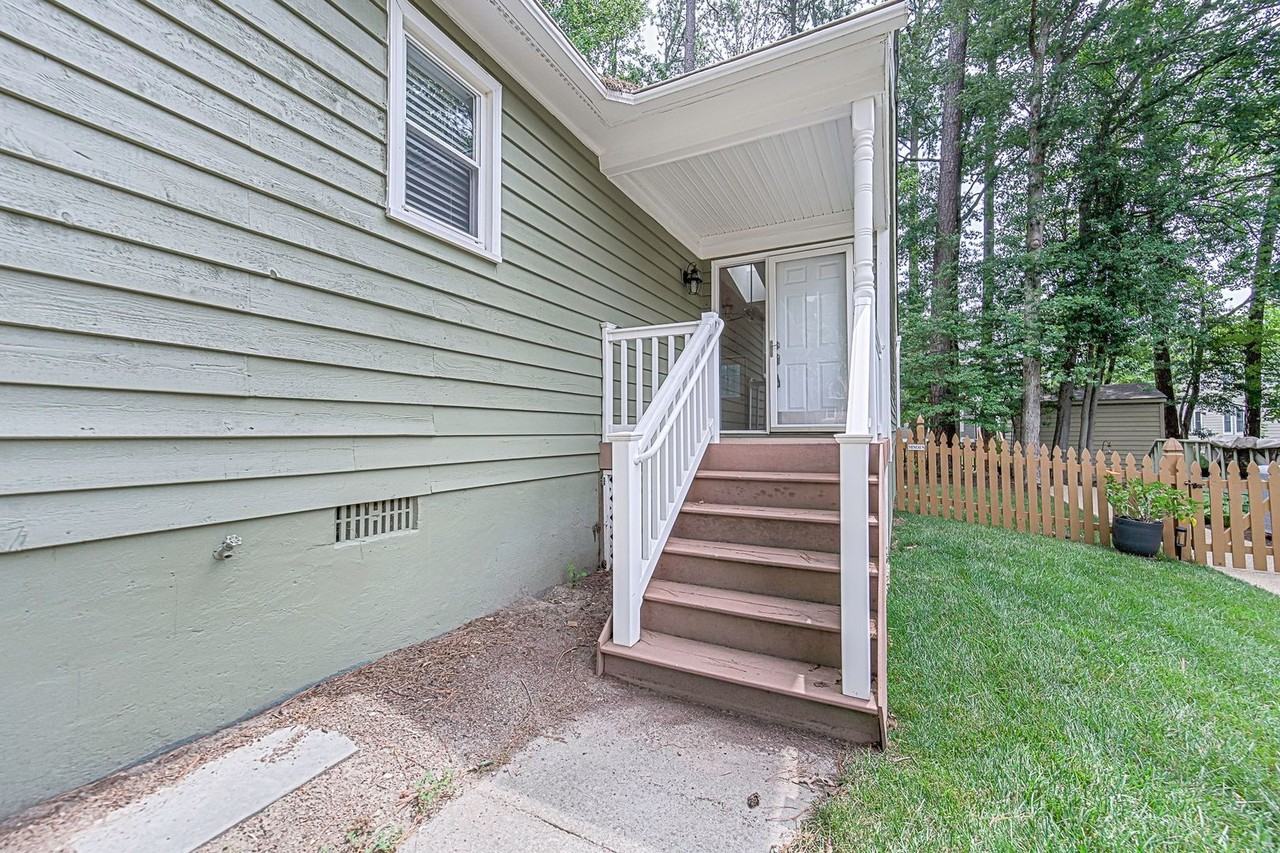 12933 Church Ct - Photo 6 of 30