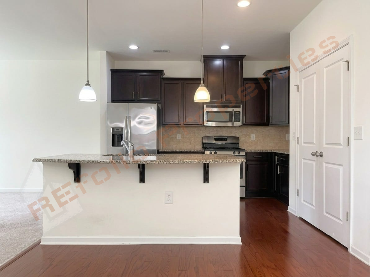 606 Briarcliff St - Photo 3 of 25