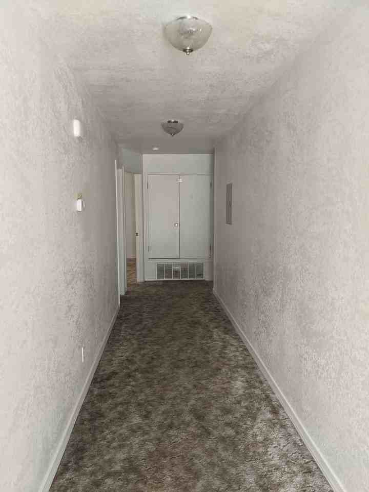 602 S Pennsylvania Ave - Photo 4 of 8